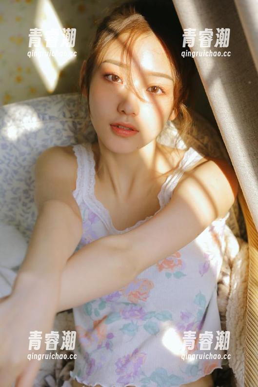 17一起吃瓜 我说你们都赶紧点这个链接去“17一起吃瓜”,最近的蘑菇视频简直是在开“蘑菇大会”!