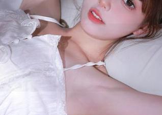 5.1吃瓜网页：今天的八卦比午饭还快，别盯着屏幕，我们去吃点什么吧！