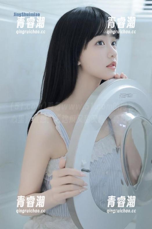 看着www.51.com的网页，心里默默想：“这瓜又甜又酸，真好！”