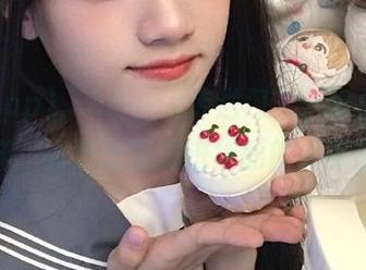 “51app传送门”，好像有暗号一样，点进来就掉进华丽的八卦漩涡！