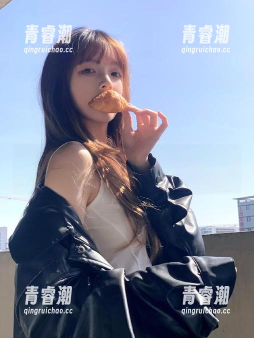 播放视频过程中的神奇挂，51吃瓜每日带你“飞翔”