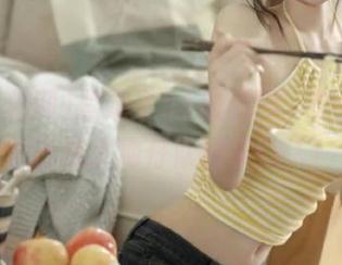 登录了51黑料网，瞬间觉得自己成了狗仔队的掌门人！
