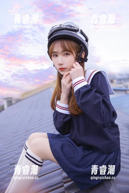 “52吃瓜网”app，左手瓜右手戏，转眼就意犹未尽了。