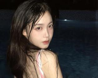 私心咕哝一下，718.sx网页的瓜似乎比我的现实生活还好看。