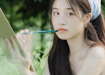 我说“91cg.fun”app咋保持更新的，结果答案跟我一样简单：开脑洞！