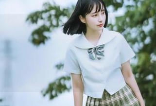 访问“cn1.91icg.com”网站，收割一波情绪，脸上的表情从惊讶到无奈。