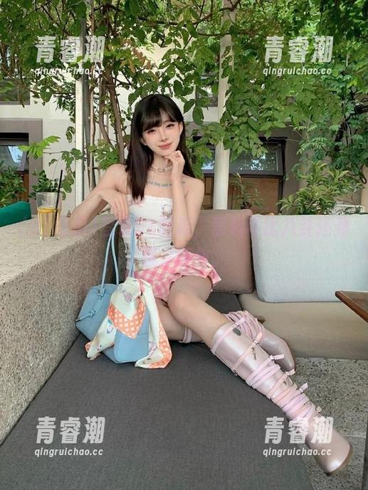 登录91吃瓜，黑料可比八卦还劲爆来得快。