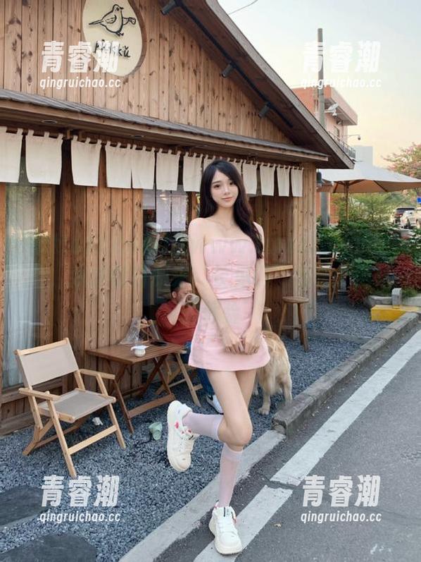 上www.tttzzz.com之后，我才明白原来‘长见识’也是个网址的体验