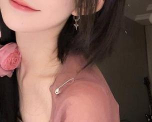最新的戏码在www.tttzzz.com上演，心里有点小期待，也有点不屑。