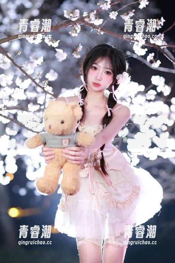www51 www51最新内容捅了哪个人的脊梁骨?说吧,今天吃什么瓜?