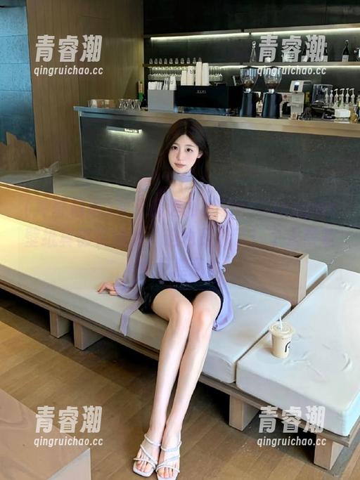 冲哥精选网址的wallpaper壁纸真够花哨的，这也是拼了！个人带着点反差萌！
