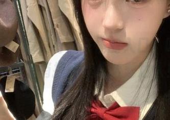 感觉有点奇怪的入口，吃瓜51APP悄悄把你变成话题达人！