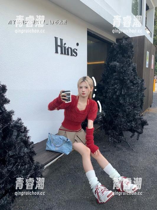 “明星黑料”网站就像你的导航，带你永不迷路在绯闻世界！