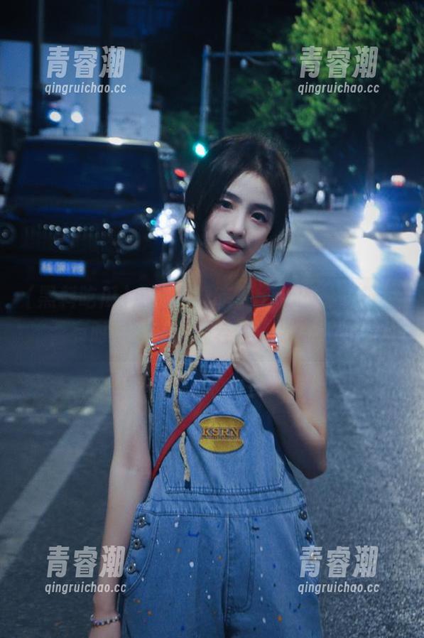 点开黑料吃瓜app的隐藏链接，有时候会让人恍若置身另一世界！