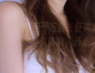 使用‘万篇长征黑料正能量’，让你的八卦永久高能，开心每一天！