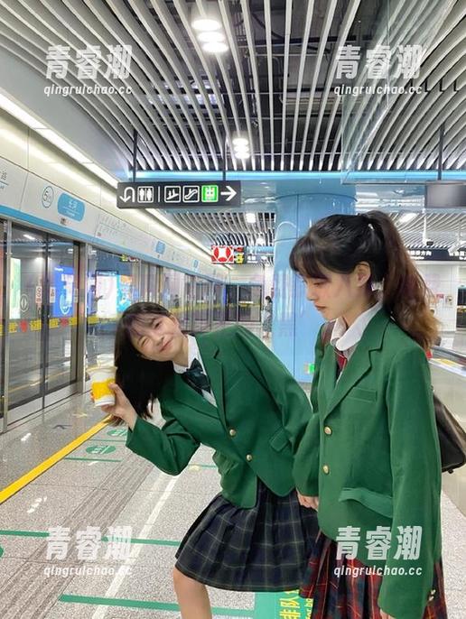 黑料网官网：免费获取八卦，收费的才是真正的‘黑’！