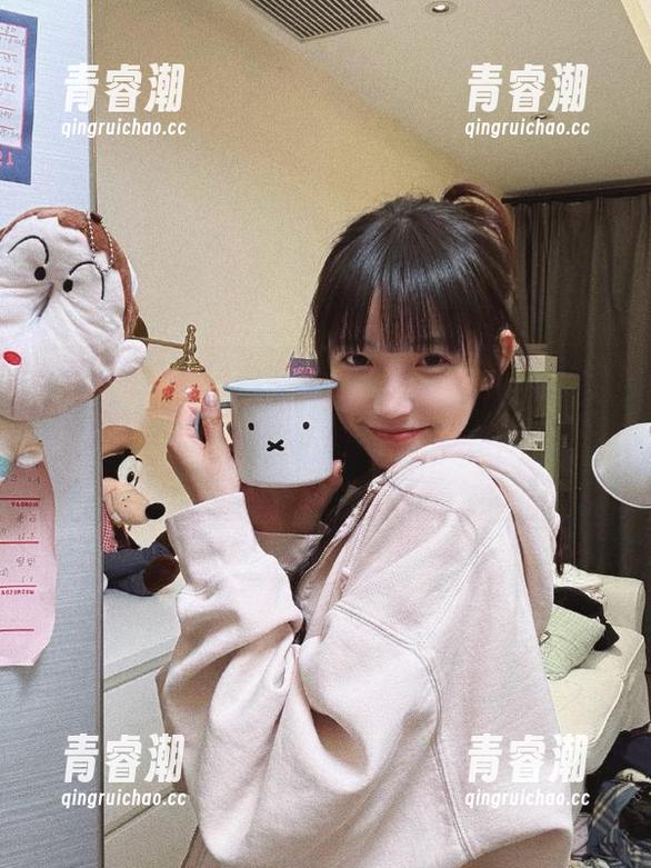 黑脸不打烊 黑脸不打烊app:刺激到我了,感觉我不是在吃瓜,像是在开Party!